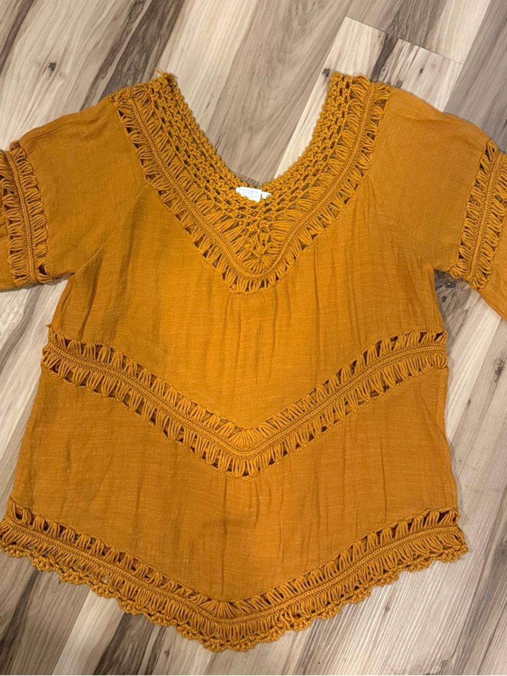 Crochet-Trim V-Neck Tunic Top in Mustard